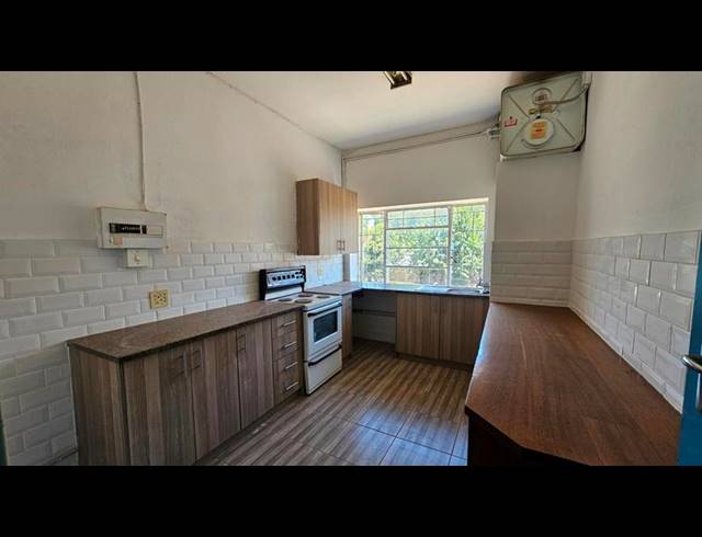 2 BEDROOM APARTMENT FOR SALE IN BELLEVUE